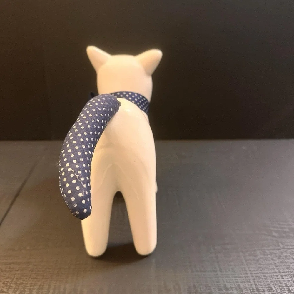Enesco item shown
